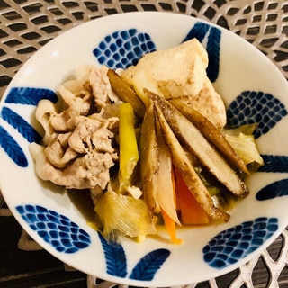 ごぼうの風味と酢が決め手☆豚肉の肉豆腐